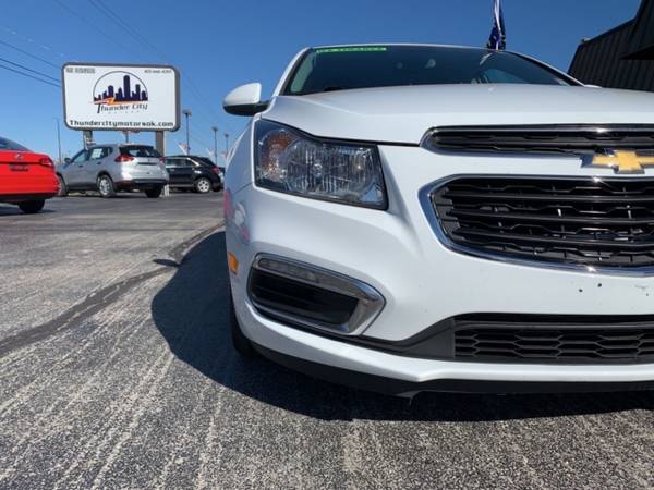 2015 Chevrolet Cruze LT - cars & trucks - by dealer - vehicle... for sale in Oklahoma City, OK – photo 4