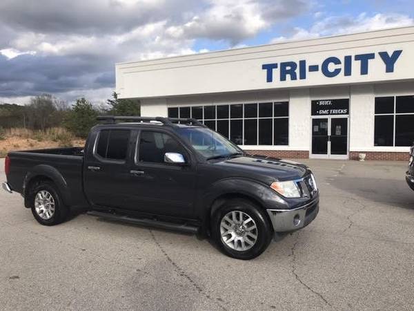 2011 Nissan Frontier SL 4x4 - cars & trucks - by dealer - vehicle... for sale in Eden, NC