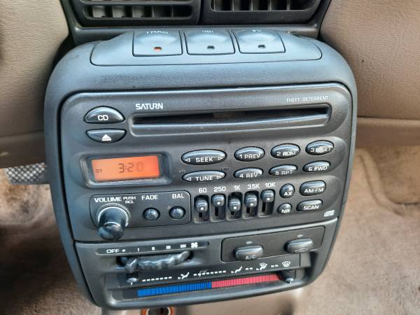 1998 Saturn SL2 for sale in Somerset, NJ – photo 13