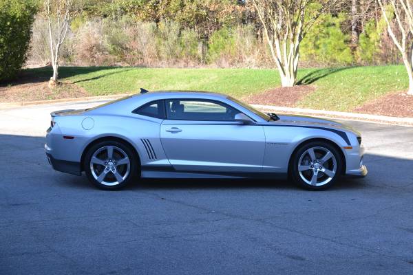 2010 CHEVY CAMARO SS - CLEAN TITLE - 6 SPEED - RS PACKAGE - LEATHER... for sale in Cary, NC – photo 4