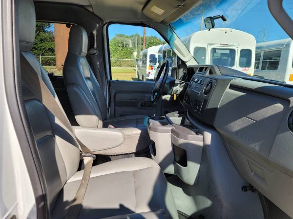 FORD E350 WHEELCHAIR VAN LOW MILES 1OWNER FREE SHIP WARRANTY... for sale in Jonesboro, KY – photo 3