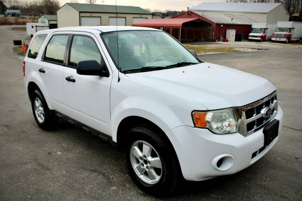 2009 Ford Escape XLS AWD - - by dealer - vehicle for sale in Camby, IN – photo 9
