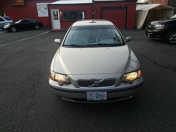 2004 Volvo V70 2.4 Wagon LEATHER! MOON! LOADED! IMMACULATE! CALL/TE for sale in Portland, OR – photo 2