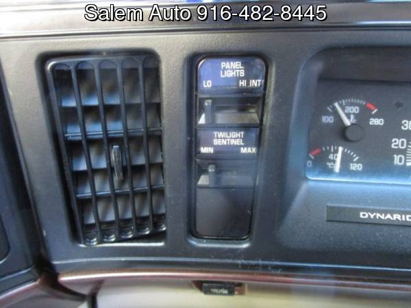 1999 Buick LeSabre CUSTOM - LOW MILEAGE - LEATHER AND POWERED SEATS - for sale in Sacramento , CA – photo 9