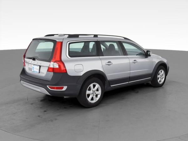 2010 Volvo XC70 3.2 Wagon 4D wagon Silver - FINANCE ONLINE - cars &... for sale in Louisville, KY – photo 11