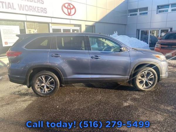 2019 Toyota Highlander LE SUV - - by dealer - vehicle for sale in Seaford, NY – photo 8
