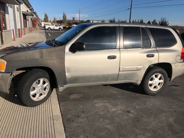 03 GMC Envoy (4 wheel drive) for sale in Redmond, OR – photo 2