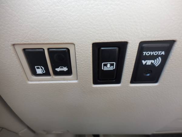2006 Toyota Avalon Limited - cars & trucks - by owner - vehicle... for sale in Bartlett, IL – photo 23