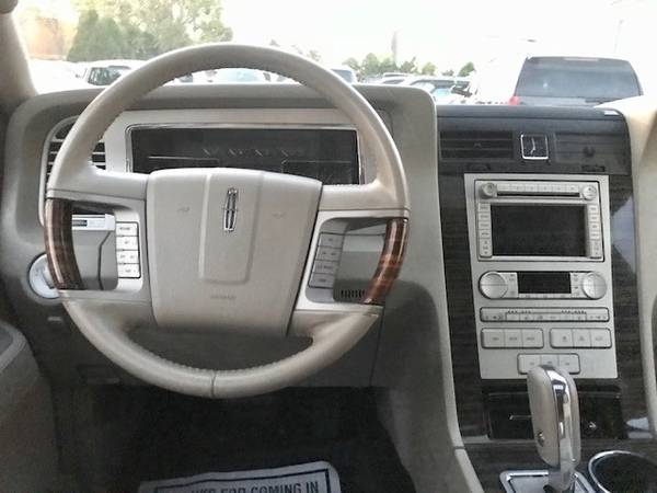 2008 Lincoln Navigator 4WD for sale in Trenton, NJ – photo 20