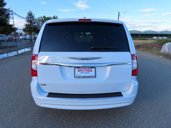 2014 CHRYSLER TOWN AND COUNTRY TOURING - - by dealer for sale in Anderson, CA – photo 7