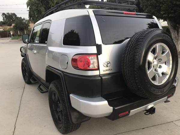 2007 Toyota Fj cruiser 4X4 - cars & trucks - by owner - vehicle... for sale in Pasadena, CA – photo 7