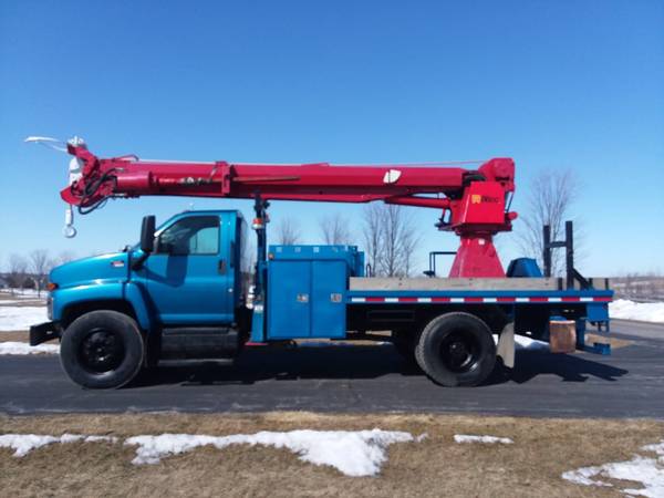2007 GMC C7500 47 Sheave Height Altec Diesel 120k mi Digger Derrick for sale in Gilberts, WY – photo 6