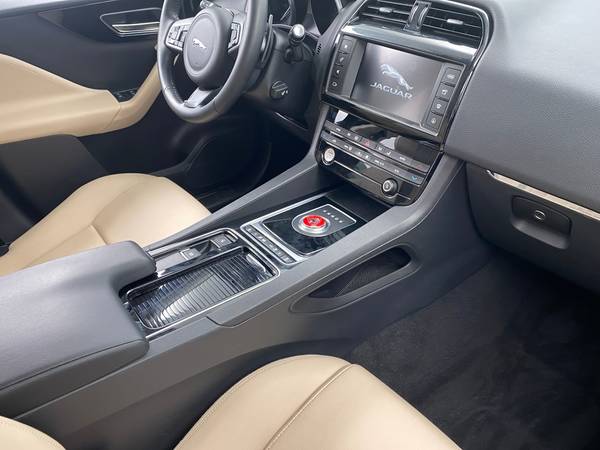 2018 Jag Jaguar FPACE 25t Premium Sport Utility 4D suv White -... for sale in Austin, TX – photo 22