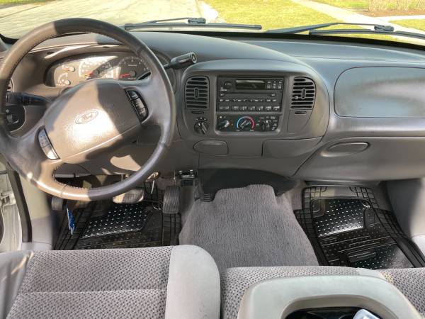 2002 Ford F-150 SuperCrew 4x4 - cars & trucks - by owner - vehicle... for sale in Park Ridge, IL – photo 4