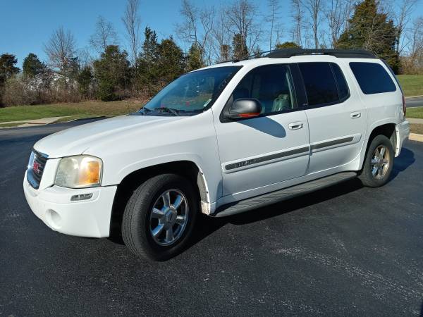 2004 GMC Envoy XL 4 WD - cars & trucks - by dealer - vehicle... for sale in Bloomington, IN – photo 13