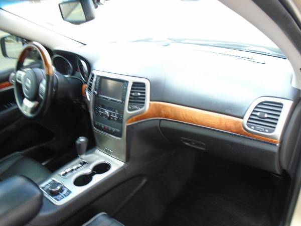 2011 Jeep Grand Cherokee - - by dealer - vehicle for sale in Pueblo, CO – photo 12