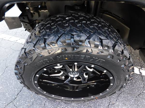 LIFTED 14 JEEP WRANGLER SAHARA 6 SPEED MANUAL 3.6L 4X4 20X12 NEW... for sale in KERNERSVILLE, SC – photo 23