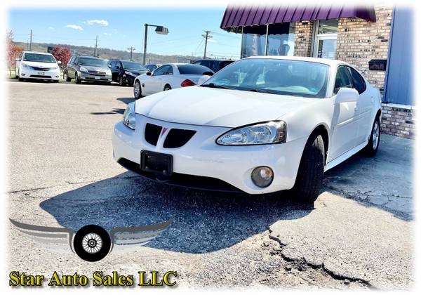 2008 Pontiac Grand Prix - - by dealer - vehicle for sale in Rochester, MN – photo 2
