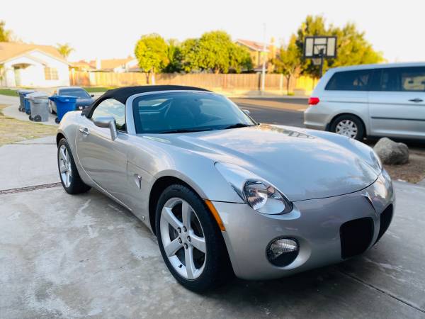 2006 pontiac solstice - cars & trucks - by owner - vehicle... for sale in Delano, CA – photo 4