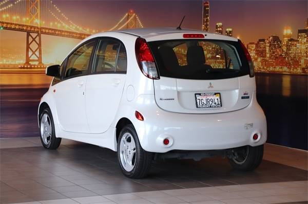 *2014* *Mitsubishi* *i-MiEV* *ES* - cars & trucks - by dealer -... for sale in Fremont, CA – photo 8