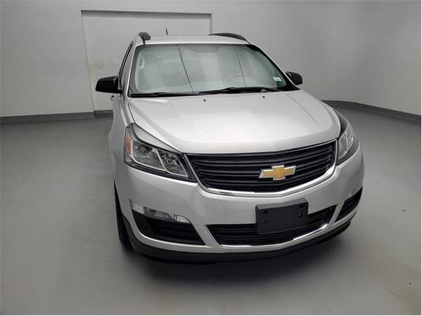 2016 Chevrolet Traverse LS - SUV - - by dealer for sale in Arlington, TX – photo 14
