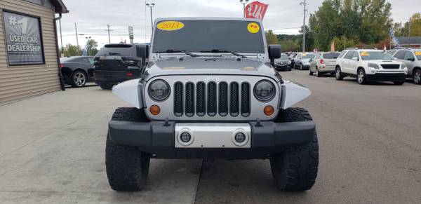 LOW MILES!! 2013 Jeep Wrangler Unlimited 4WD 4dr Sahara for sale in Chesaning, MI – photo 2