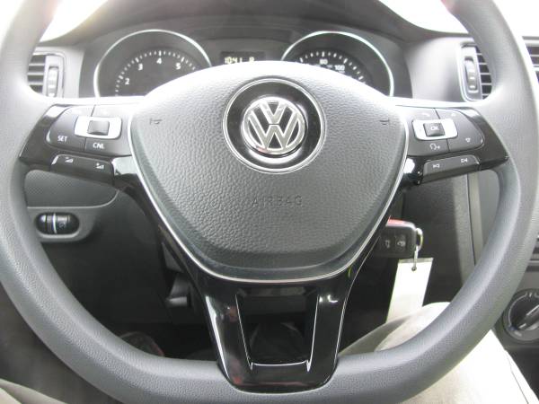 2016 VW JETTA S....1.4L 4CYL TURBO....GAS SAVER....SHARP...38000... for sale in Knoxville, TN – photo 11
