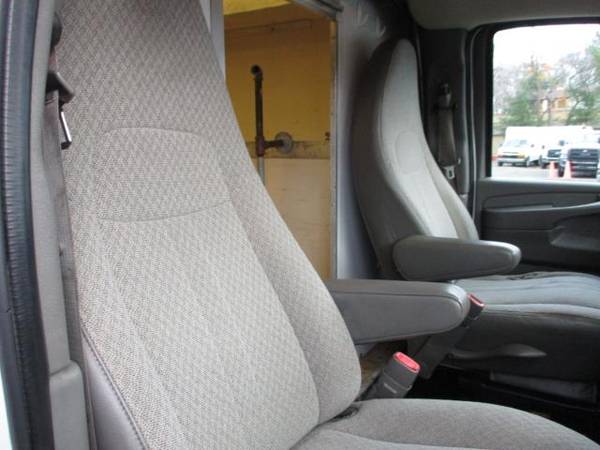 2012 Chevrolet Express Commercial Cutaway 3500 * 14 ENCLOSED UTILITY... for sale in south amboy, FL – photo 19