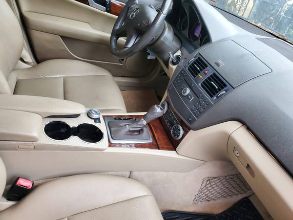2011 Mercedes-Benz 300-Series ONE OWNER C300 - - by for sale in South Richmond Hill, NY – photo 10