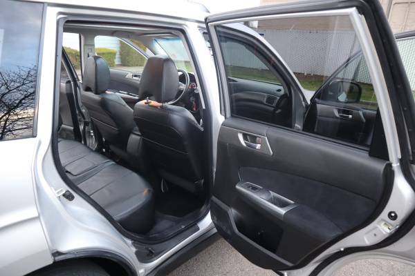2011 Subaru Forester Touring - LEATHER / NAVIGATION / ONLY 81K... for sale in Beaverton, WA – photo 20
