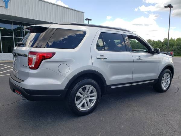 2018 Ford Explorer XLT 4WD Only 10k Miles - - by for sale in Eden, NC – photo 10