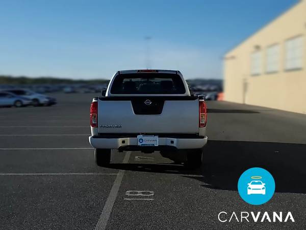 2018 Nissan Frontier King Cab S Pickup 2D 6 ft pickup Silver -... for sale in Haverhill, MA – photo 9