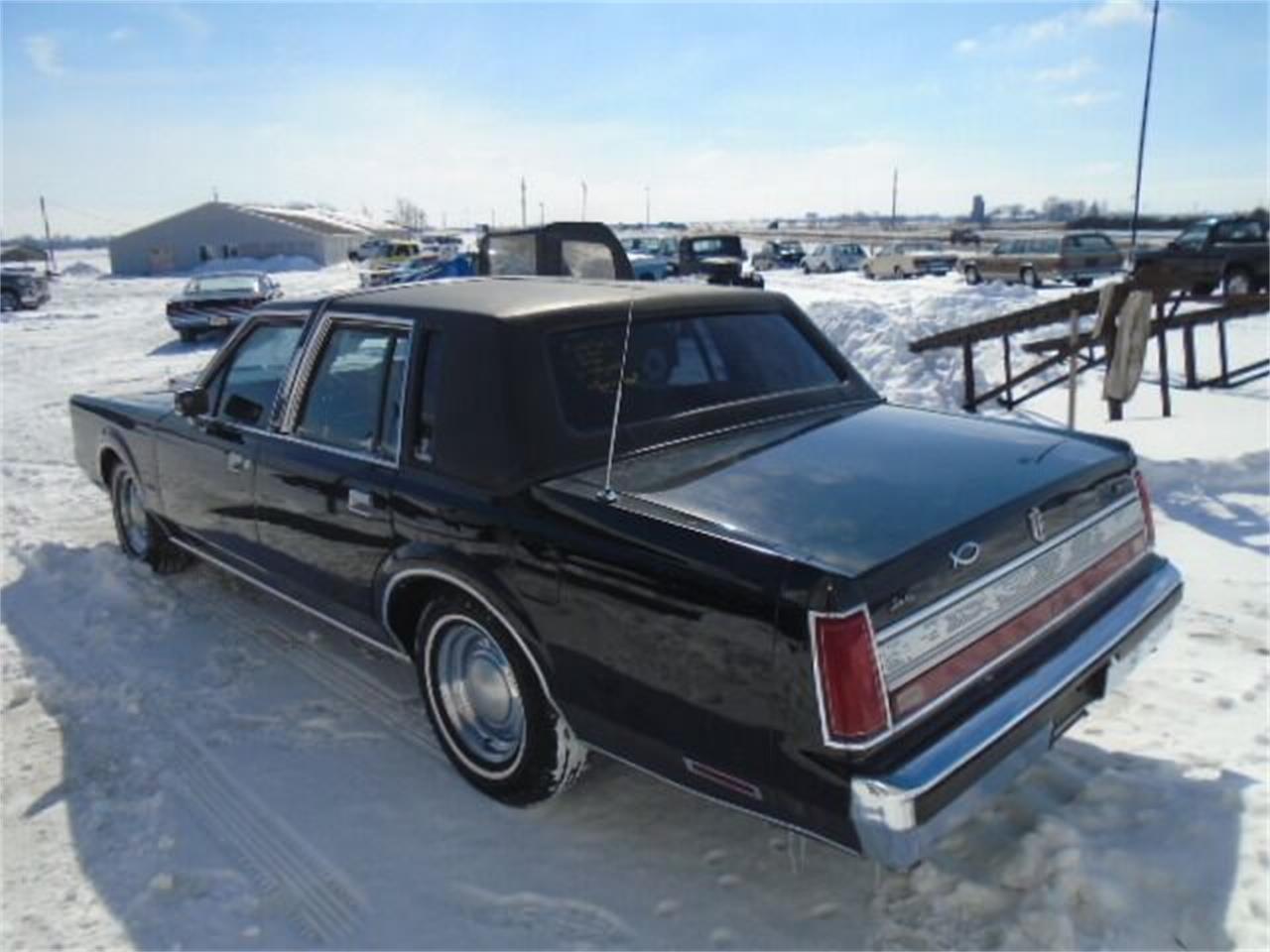 1989 Lincoln Town Car for sale in Staunton, IL – photo 3