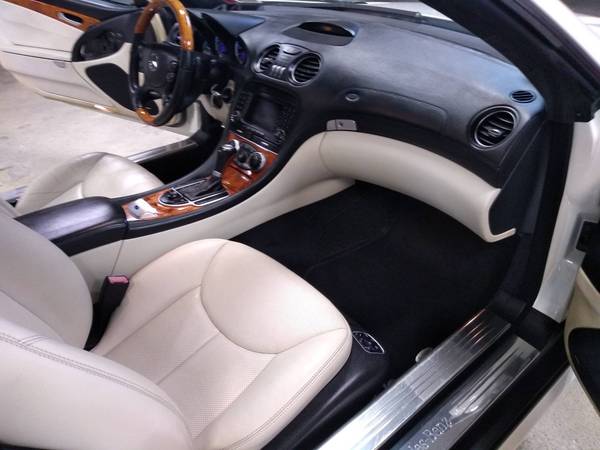 GORGEOUS 2007 MERCEDES BENZ SL550 SL63 AMG MODS CONVERTIBLE 77K MILES for sale in Melville, NY – photo 14
