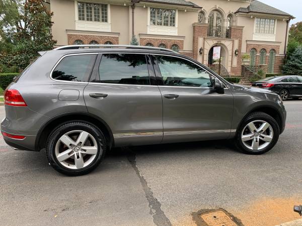 Volksvagen Touareg Executive - cars & trucks - by dealer - vehicle... for sale in Brooklyn, NJ – photo 6