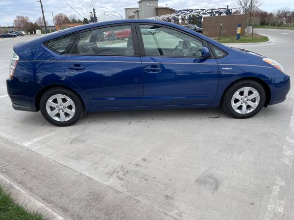 2008 TOYOTA PRIUS 48 MPG CITY - - by dealer - vehicle for sale in Carlisle, IA – photo 2