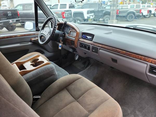 1997 Ford F350 Crew Cab Long Bed - - by dealer for sale in PUYALLUP, WA – photo 11