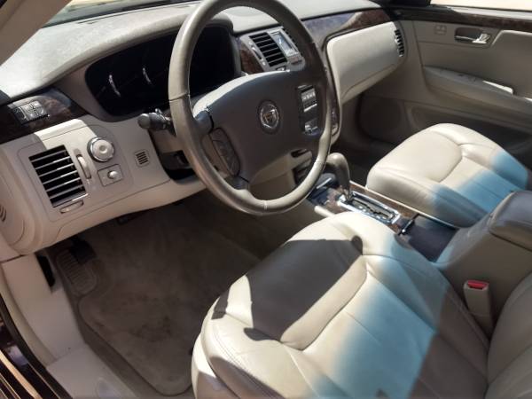 2009 Cadillac DTS for sale in Astoria, IL – photo 5