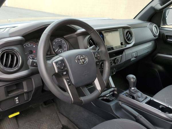 2017 Toyota Tacoma Access Cab TRD Off-Road Pickup 4D 6 ft pickup for sale in Altoona, PA – photo 23
