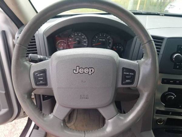 2006 Jeep Grand Cherokee Laredo 4dr SUV 4WD 149487 Miles - cars & for sale in Wisconsin dells, WI – photo 10