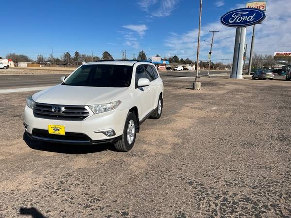 2013 Toyota Highlander - - by dealer - vehicle for sale in TULIA, TX – photo 2