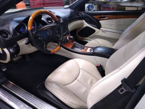 GORGEOUS 2007 MERCEDES BENZ SL550 SL63 AMG MODS CONVERTIBLE 77K MILES for sale in Melville, NY – photo 10