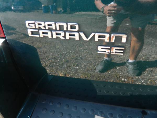 DODGE GRAND CARAVAN SE PRICED TO SELL - cars & trucks - by dealer -... for sale in Jacksonville 32218, FL – photo 11