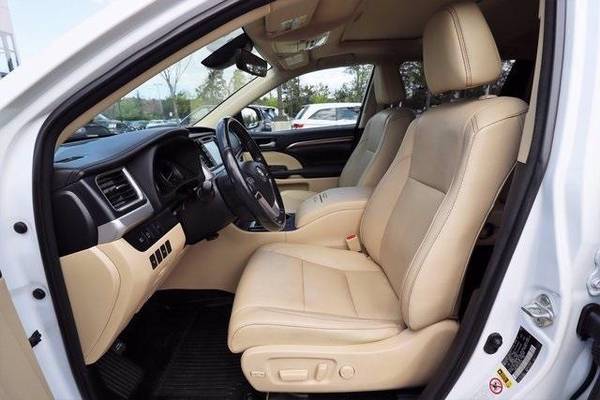 2018 Toyota Highlander Limited - - by dealer - vehicle for sale in CHANTILLY, District Of Columbia – photo 23