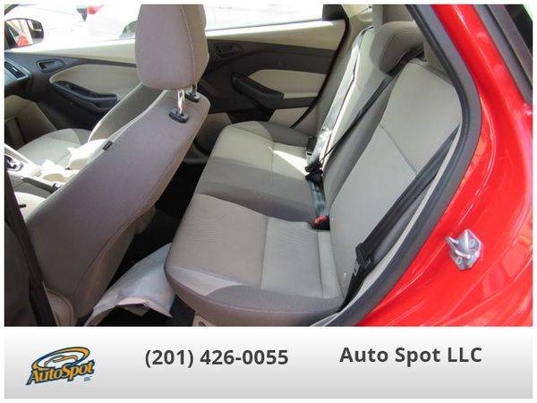 2012 Ford Focus SE Sedan 4D EZ-FINANCING! for sale in Garfield, NJ – photo 21