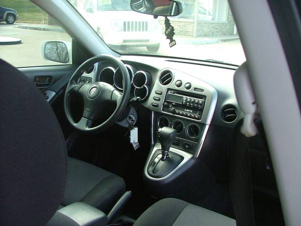 2007 Pontiac VIBE Vibe 4-DOOR HATCHACK $5494 - cars & trucks - by... for sale in Topeka, KS – photo 11