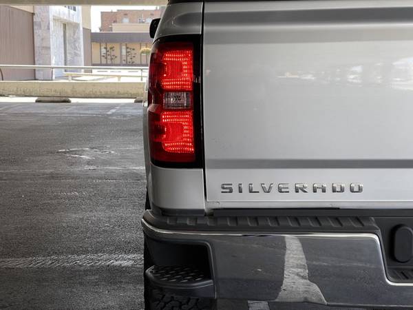 2018 Chevy Chevrolet Silverado 1500 LT pickup Silver Ice Metallic for sale in Salinas, CA – photo 17