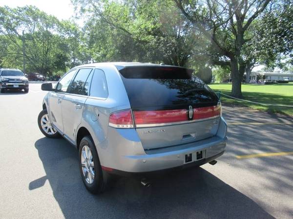 2007 Lincoln MKX Base AWD 4dr SUV for sale in Bloomington, IL – photo 2