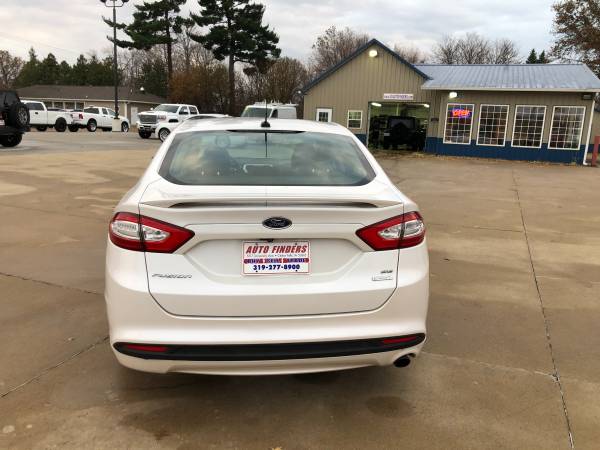 2013 Ford Fusion SE - cars & trucks - by dealer - vehicle automotive... for sale in Cedar Falls, IA – photo 5