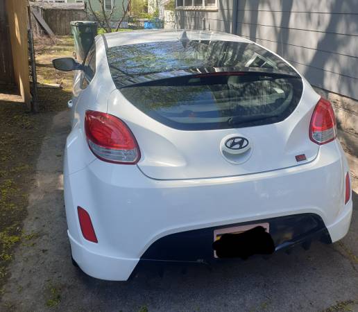 Hyundai veloster remix 2013 for sale in Rochester , NY – photo 3
